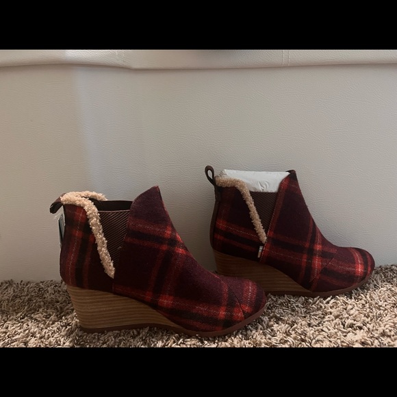 TOMS booties - Picture 4 of 5